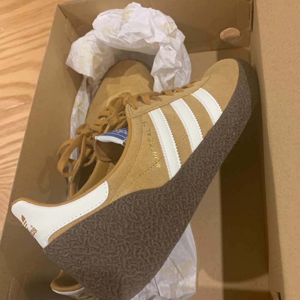 Men’s adidas sneakers